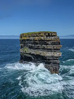 Western Europe Rock Formations Drucke: Dun Briste sea stack - composed of Deltaic sandstone