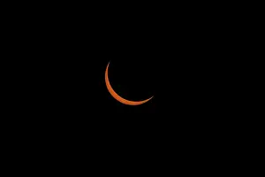 Moon And Sun Alignment Drucke: Partial eclipse of the sun prior to total eclipse