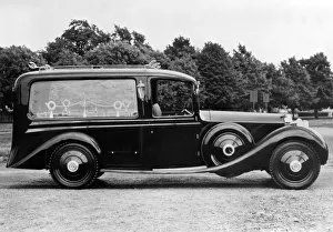 Der Sarg eines Rolls-Royce Phantom 1 von 1930, gebaut durch Compton; Ersteller unbekannt