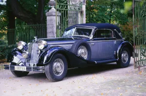 Vintage German Automobiles Drucke: 1938 Horch 853. Creator: Unknown