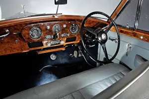 Die folgende Auto Marke wurde im Jahr 1958 hergestellt, eine Rolls-Royce Silberwagen von Seriennummer eins und ist ein Kunstwerk des unbekannten Künstlers
