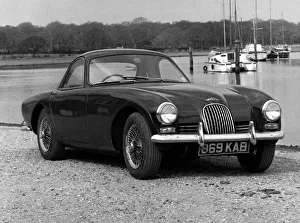 Retro Transport Vehicles Drucke: 1963 Morgan Plus Four Plus coupe. Creator: Unknown