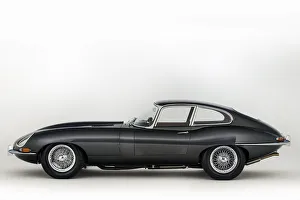 British Classic Cars Drucke: 1965 Jaguar E type 4. 2 fixed head coupe. Creator: Unknown
