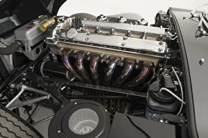 Die Jaguarklasse von 1966, eine Serie-1-Fixed Head-Coupe-Karriere. Schöpfer unbekannt