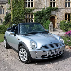 Classic Car Transport Drucke: 2004 Mini Cooper Convertible