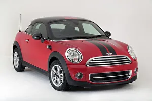 Studio Shot Of A Car Drucke: 2012 Mini Coupe Cooper