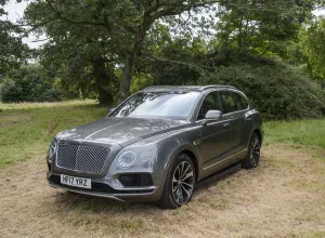 2017 Bentley Bentayga von unbekanntem Urheber