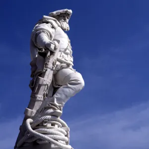 Blue Sky Sculpture Drucke: 2684258