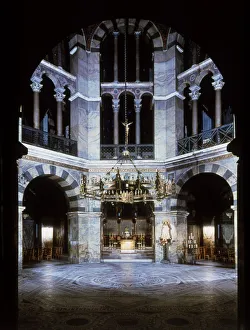 Ornate Church Interior Drucke: 2684673