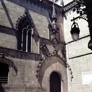 Ornate Window Details Drucke: 2686355