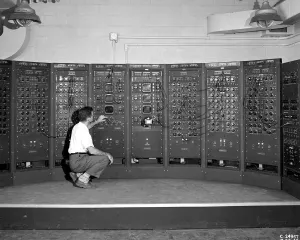 Analoge Rechensystem im Kraftstoffsystemgebäude in Cleveland (Ohio), Vereinigte Staaten von Amerika 1949