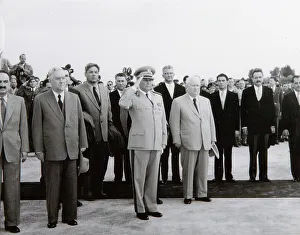 Bilder Datiert 2010 Februar: Ankunft der sowjetischen Delegation in Belgrad Jugoslawien am 26 Mai 1955