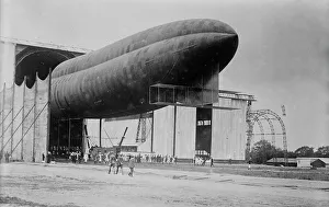 Airship History Drucke: Astra Torres, Airship, between c1910 and c1915. Creator: Bain News Service