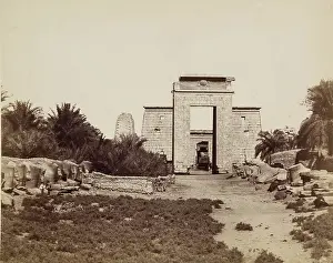 Black And White Egypt Photos Drucke: Avenue of the Sphinxes and Ptolemaic Gate