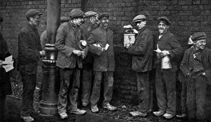 Wahlen zum Kohlestreich für das Wheatsheaf-Kohlenwerk in Pendlebury Januar 1912. Künstler: Topical Press Agency