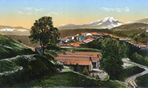 Colorful Landscape Photography Drucke: The barracks with distant snow-capped mountains, Chakrata, India, early 20th century
