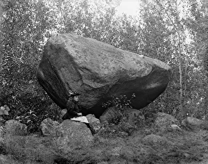 American Mountain Landscapes Drucke: Bartlett Boulder, Upper Bartlett, White Mountains, c1900. Creator: Unknown