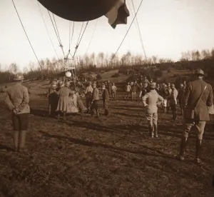 French Soldiers In WWI Drucke: Basket of barrage balloon, c1914-c1918