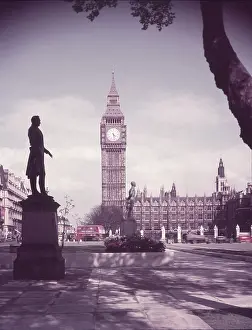 Bildhauerei Drucke: Blick auf das Parlamentsgebäude mit Statuen von Lord Palmerston und Jan Smuts