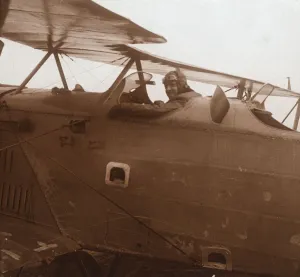 World War One Aircraft Drucke: Breguet biplane taking off, c1914-c1918