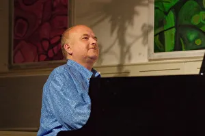 Male Musician Performance Drucke: Brian Kellock, Illminster Arts Centre, Illminster, Somerset, 2015. Artist: Brian O Connor