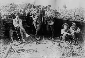British Soldiers WWI Drucke: British observers in captured observation post, 6 Jun 1917. Creator: Bain News Service