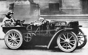 Classic French Automobiles Drucke: Bugatti prototype built for the Paris-Madrid race, (c1901-c1903?)