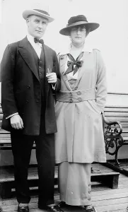 Black And White Actresses Drucke: Capt. Beresford and Kitty Gordon, between c1910 and c1915. Creator: Bain News Service