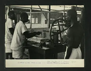 Black And White Photography Archive Drucke: Chain Link Machine Upper Prison, Luzira, Kampala, Uganda, c1950s. Creator: Unknown