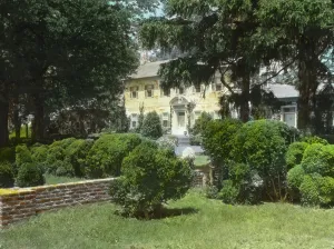 Chatham, Colonel Daniel Bradford Devore house, 120 Chatham Lane, Fredericksburg, Virginia, 1927. Schöpfer: Frances Benjamin Johnston. Chatham, Colonel Daniel Bradford Devore house, 120 Chatham Lane, Fredericksburg, Virginia ,1927
