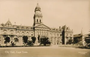 Black And White Cityscape Images Drucke: City Hall, Cape Town, c1933