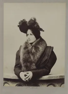Cléo De Mérode Portrait Drucke: Cléo de Mérode, 1893. Creator: Anonymous