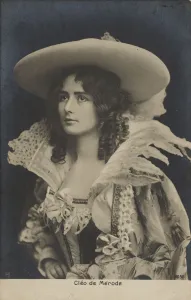 Cléo De Mérode Portrait Drucke: Cleo de Merode, c. 1902