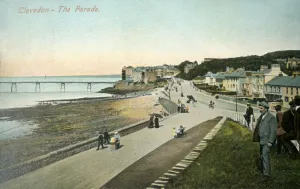 Victorian Pier Drucke: Clevedon - The Parade, 1907. Creator: Unknown