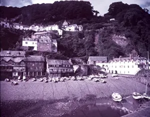 Devon Coastline Drucke: Clovelly Harbour, Devon, c1955. Creator: Arthur Charles Kirby Ware