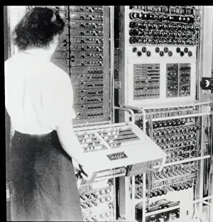 Colossus-Codebreakingscomputer im Einsatz, Zweiter Weltkrieg, 1943. Erfinder: Unbekannt.