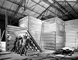 Michael Walters Photography UK Drucke: Constructing a new grain silo in Navenby, Lincolnshire, 1962. Artist: Michael Walters
