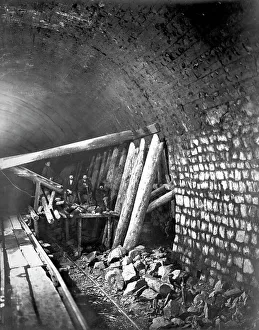 Early 20th Century Railways Drucke: Construction of a Tunnel, 1900-1904. Creator: Unknown