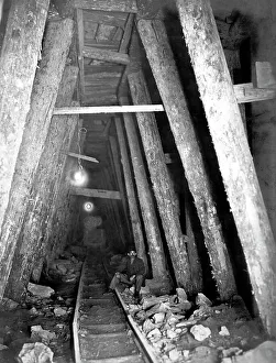 Railway Track Construction Drucke: Construction of a Tunnel, 1900-1904. Creator: Unknown