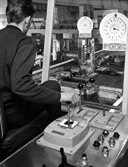 Sheffield Steel Industry History Drucke: Control cabin at Brightside Foundry, Sheffield, South Yorkshire, 1963