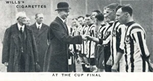 FA Cup Final Drucke: At the Cup Final, 1924 (1937)