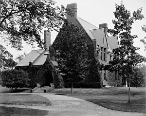American Architectural Style Drucke: Divinity [School] Library, Harvard College, between 1900 and 1906. Creator: Unknown