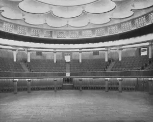 Brighton England Landmarks Drucke: The Dome: Looking From The Platform, 1939
