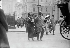Oster auf der 5.Ave.N.Y.C.zwischen ca1920 und ca1925.Erfinder:Bain News Service