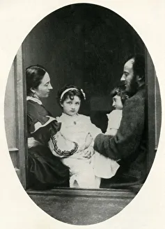 Drucke von Effie Gray, John Everett Millais und ihre Töchter Effie und Mary in 7 Cromwell Place, 21. Juli 1865, (1948). Britischer Präraffaelitische Maler Millais mit seiner Familie John Everett Millais Drucke: Effie Gray, John Everett Millais und ihre Töchter Effie und Mary, 21. Juli 1865, (1948)