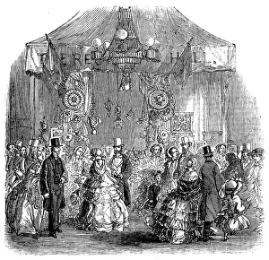 Vor kurzem in der Townhall, Hadleigh, Suffolk, abgehalten Fancy Bazaar im Namen der Wiederherstellung... 1858. Schöpfer: Unbekannt.
