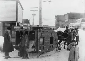 Vintage Steam Locomotive Drucke: Firebox for first Copper River steamer, between c1900 and 1927. Creator: Hunt, Phinney S
