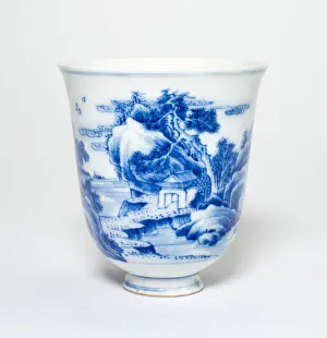 Qing Dynasty Porcelain Drucke: Flared Cup with Figures in a Mountain Landscape, Ming or Qing dynasty