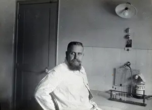 Historical Science Photography Drucke: Gaston Ramon. Creator: Unknown