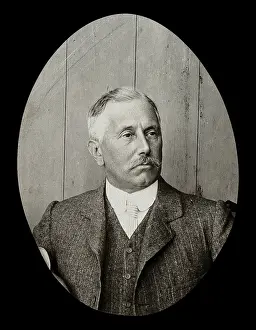 Black And White Male Portraits Drucke: George Bonser. Creator: Unknown